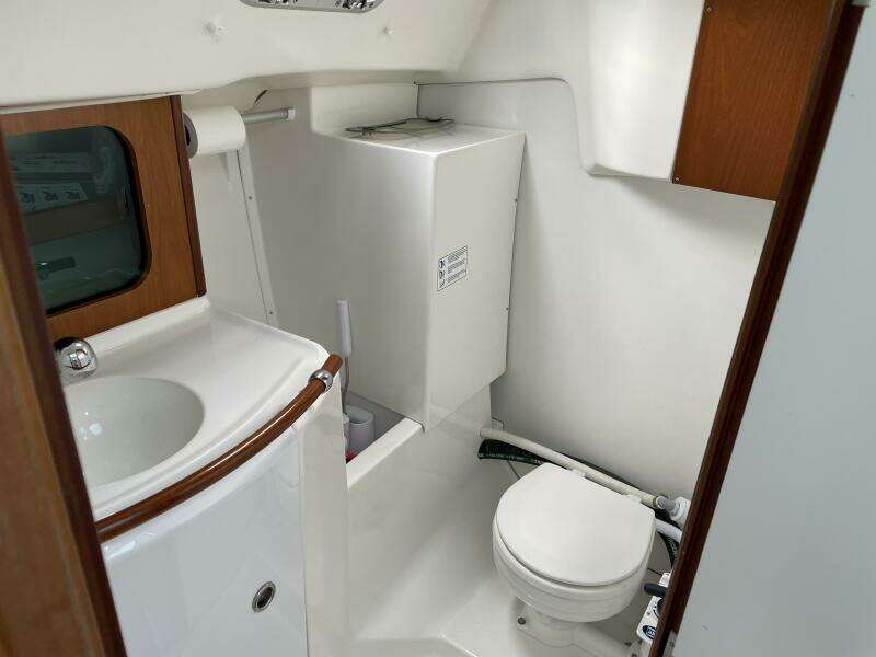 FISH FORUM 32ft Beneteau Yacht For Sale