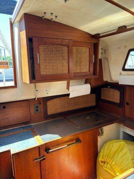 ZONE 34ft Aloha Yacht For Sale