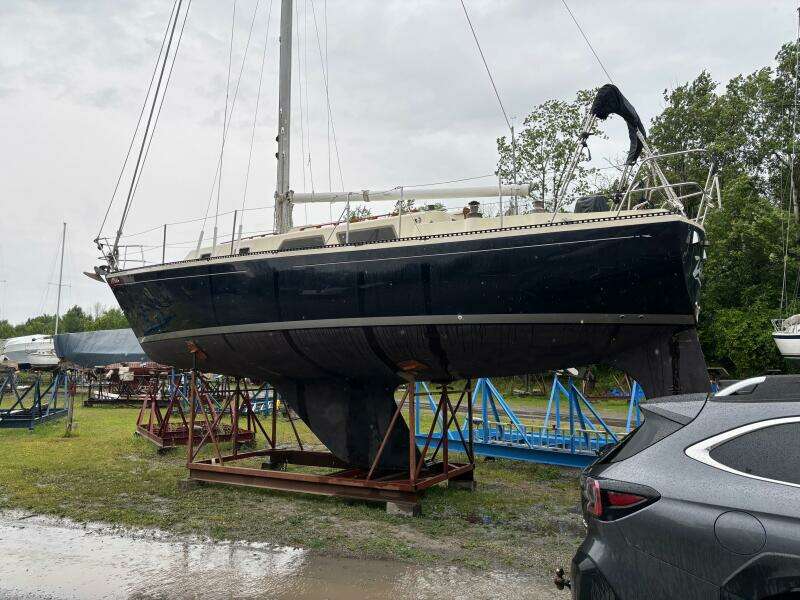 ZONE 34ft Aloha Yacht For Sale