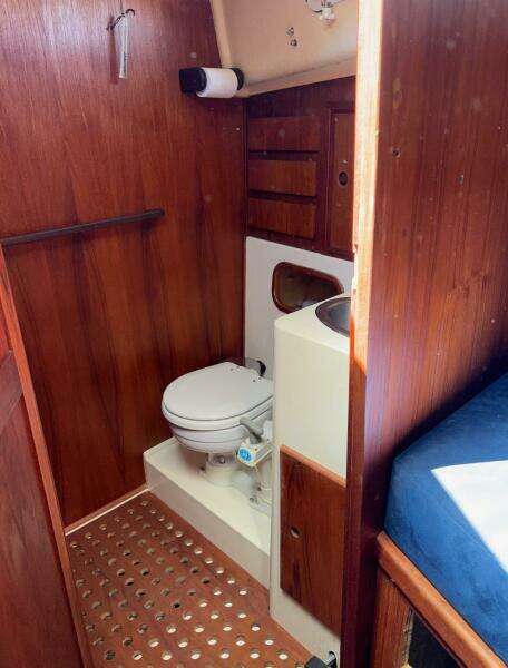 ZONE 34ft Aloha Yacht For Sale