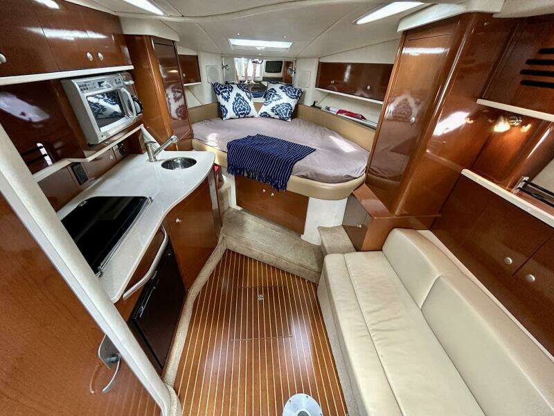 31ft Sea Ray Yacht For Sale