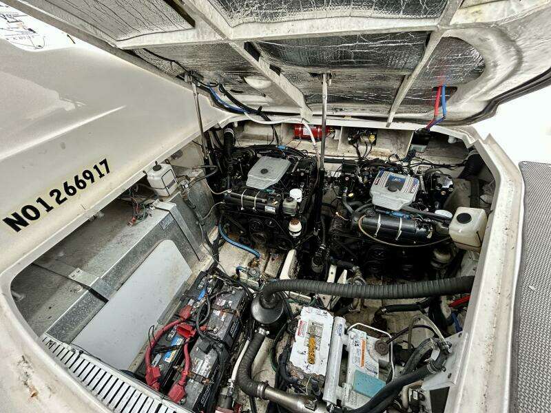31ft Sea Ray Yacht For Sale
