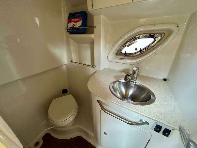 31ft Sea Ray Yacht For Sale