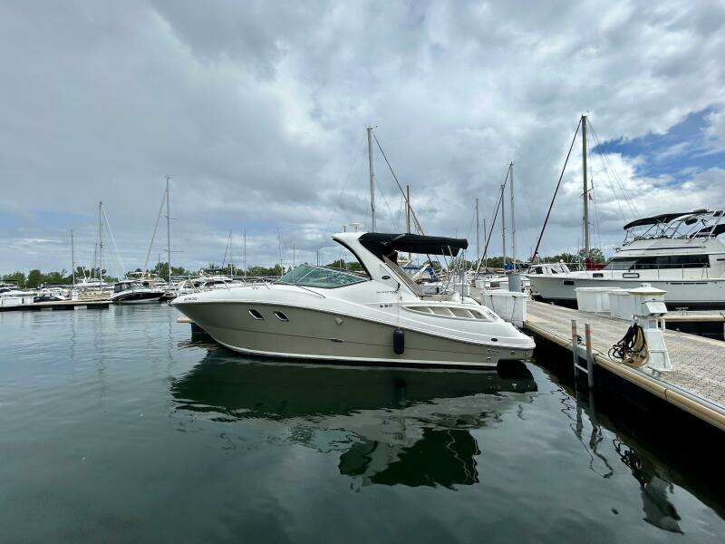 31ft Sea Ray Yacht For Sale