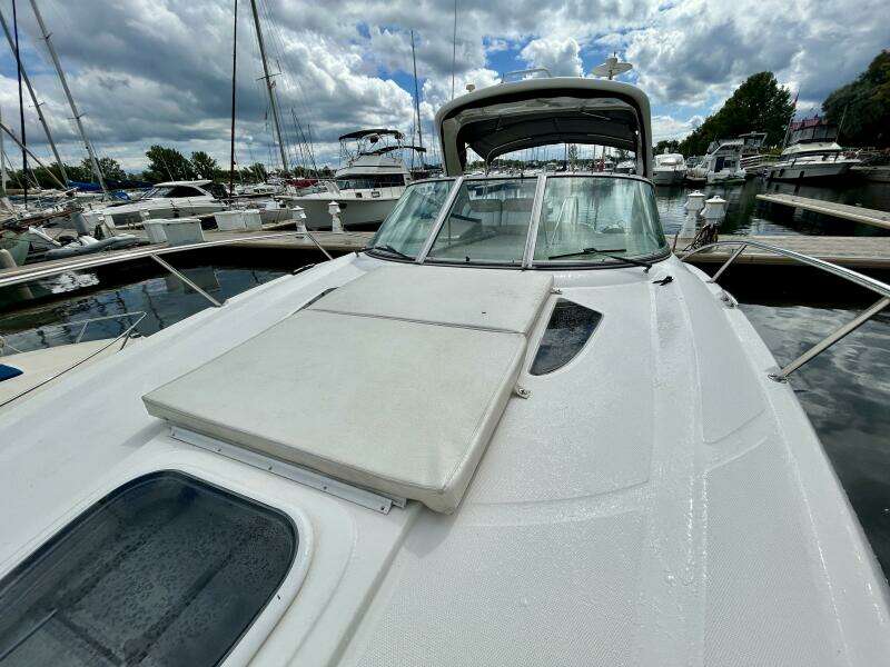 31ft Sea Ray Yacht For Sale