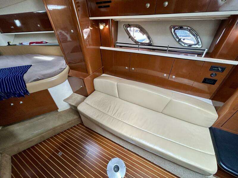 31ft Sea Ray Yacht For Sale