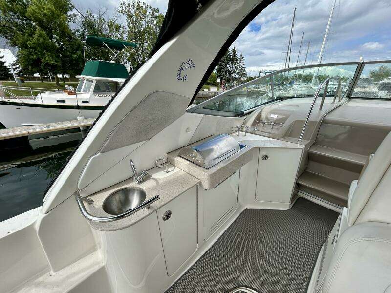 31ft Sea Ray Yacht For Sale