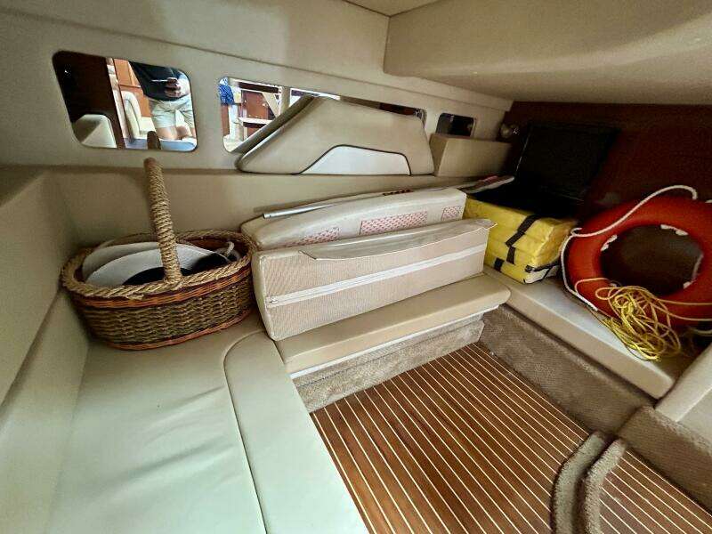31ft Sea Ray Yacht For Sale