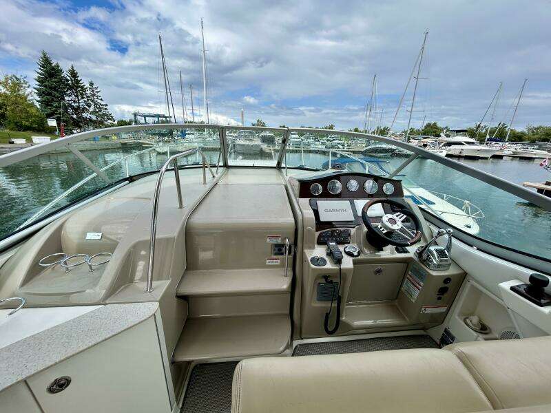 31ft Sea Ray Yacht For Sale