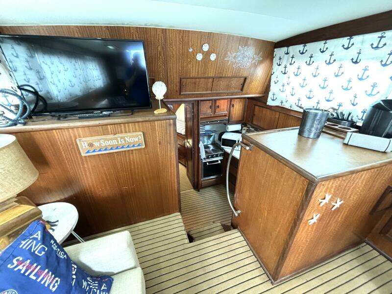 How Soon Is Now  43ft Hatteras Yacht For Sale