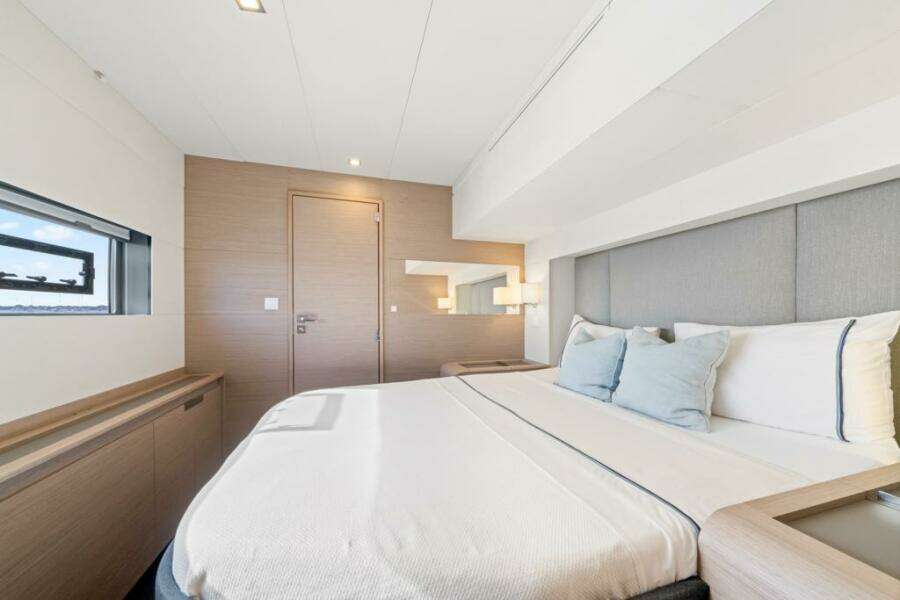 ONENESS 67ft Fountaine Pajot Yacht For Sale