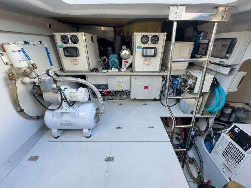 ONENESS 67ft Fountaine Pajot Yacht For Sale
