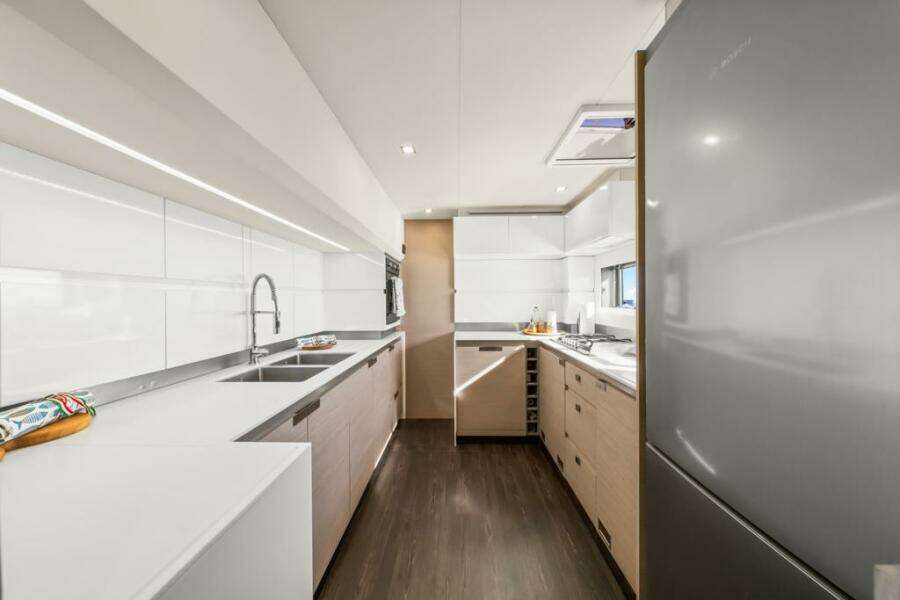 ONENESS 67ft Fountaine Pajot Yacht For Sale