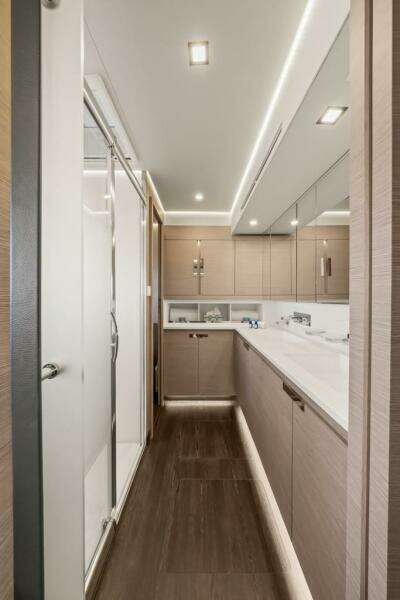 ONENESS 67ft Fountaine Pajot Yacht For Sale
