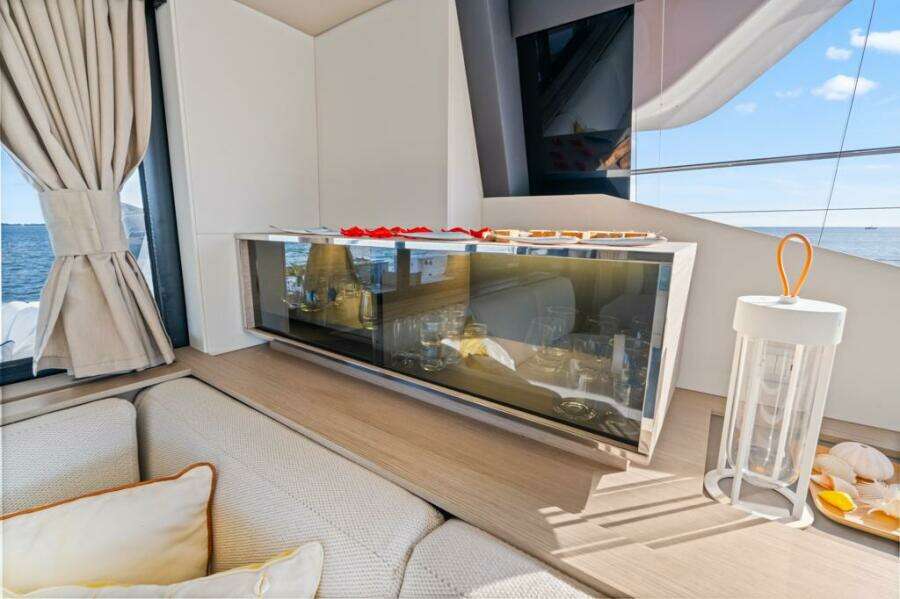 ONENESS 67ft Fountaine Pajot Yacht For Sale