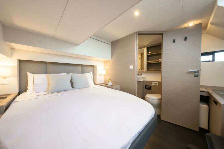 ONENESS 67ft Fountaine Pajot Yacht For Sale