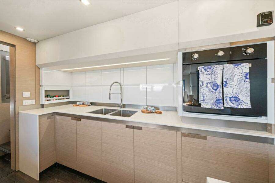 ONENESS 67ft Fountaine Pajot Yacht For Sale