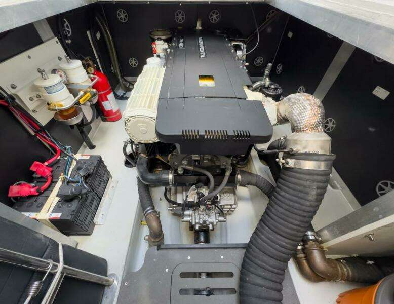 ONENESS 67ft Fountaine Pajot Yacht For Sale