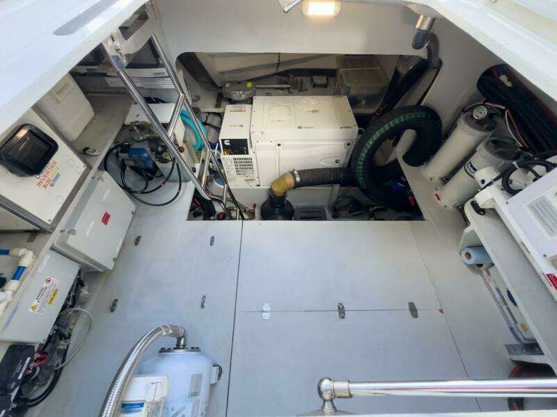 ONENESS 67ft Fountaine Pajot Yacht For Sale