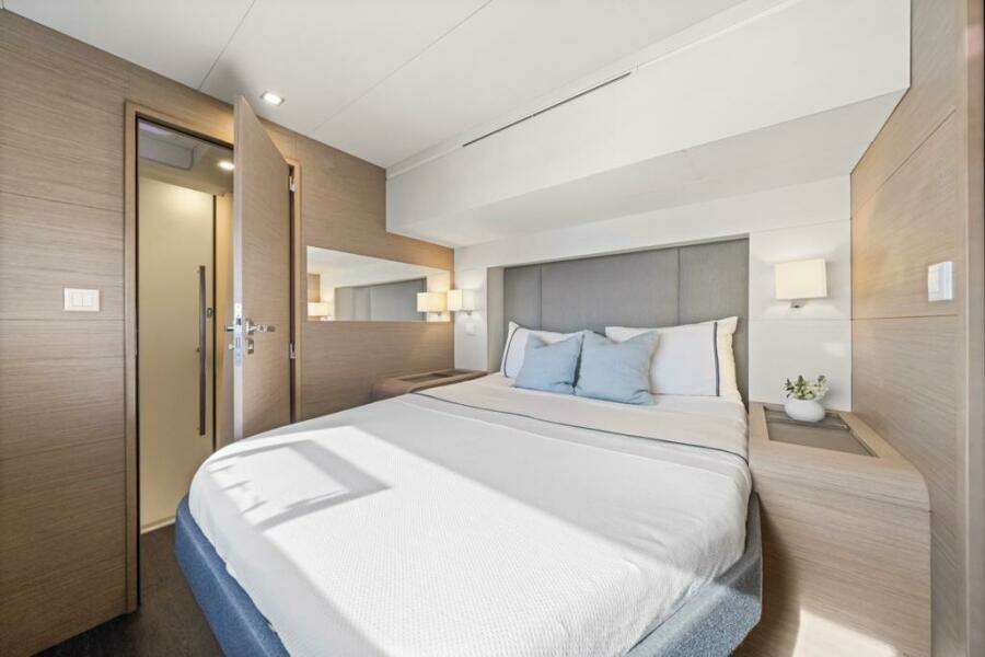 ONENESS 67ft Fountaine Pajot Yacht For Sale