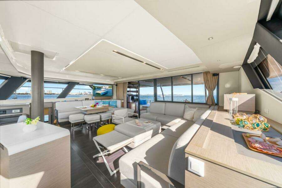 ONENESS 67ft Fountaine Pajot Yacht For Sale