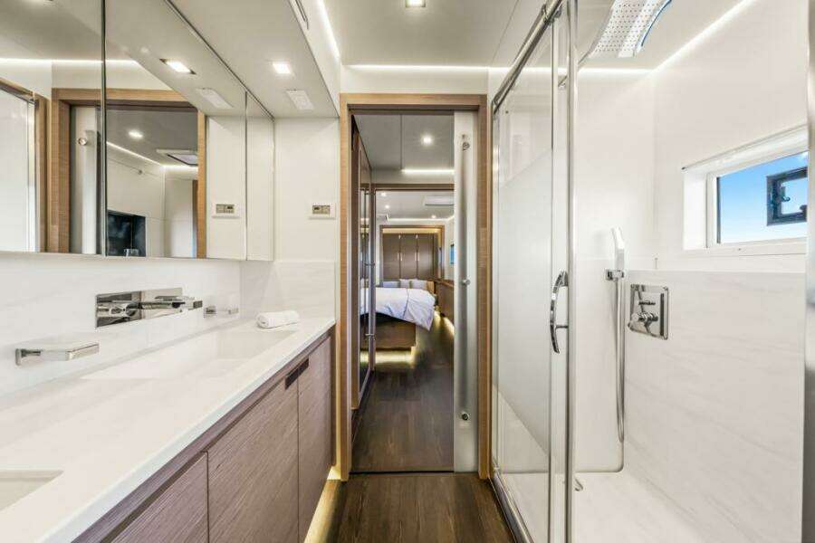 ONENESS 67ft Fountaine Pajot Yacht For Sale