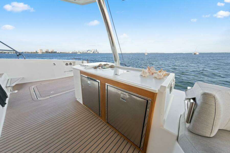 ONENESS 67ft Fountaine Pajot Yacht For Sale