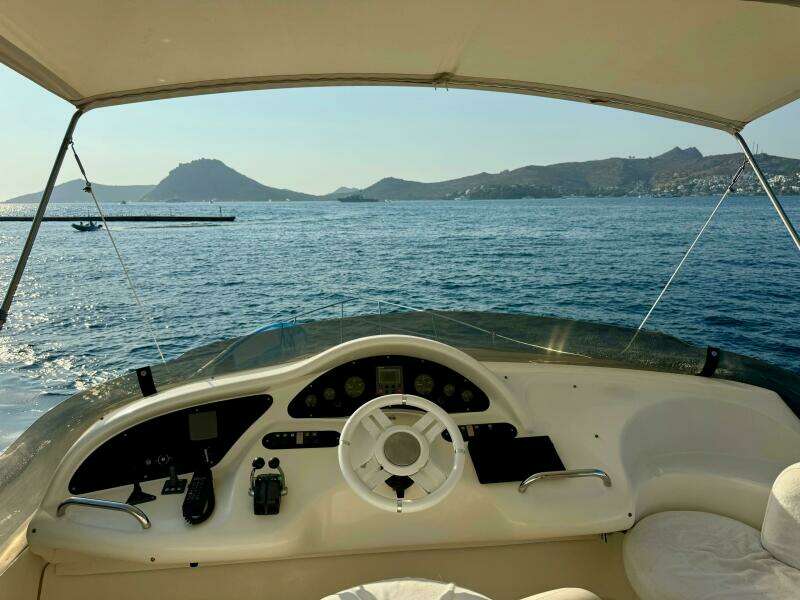 AZIMUT 46 48ft Azimut Yacht For Sale