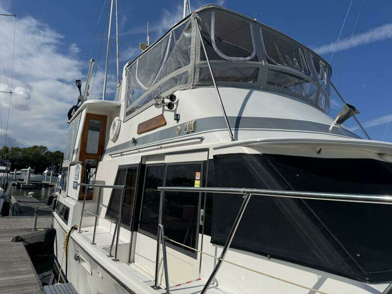 Andiamo 43ft Marine Trader Yacht For Sale