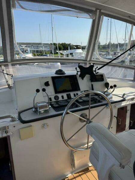 Andiamo 43ft Marine Trader Yacht For Sale