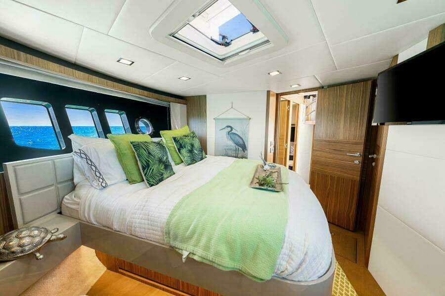2018 Absolute 60 Flybridge 'Mama's House'