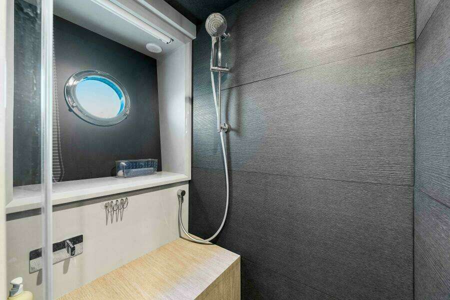 2018 Absolute 60 Flybridge 'Mama's House'
