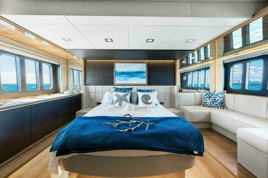 2018 Absolute 60 Flybridge 'Mama's House'