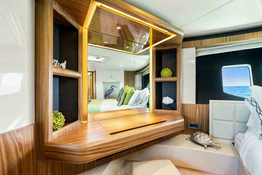 2018 Absolute 60 Flybridge 'Mama's House'