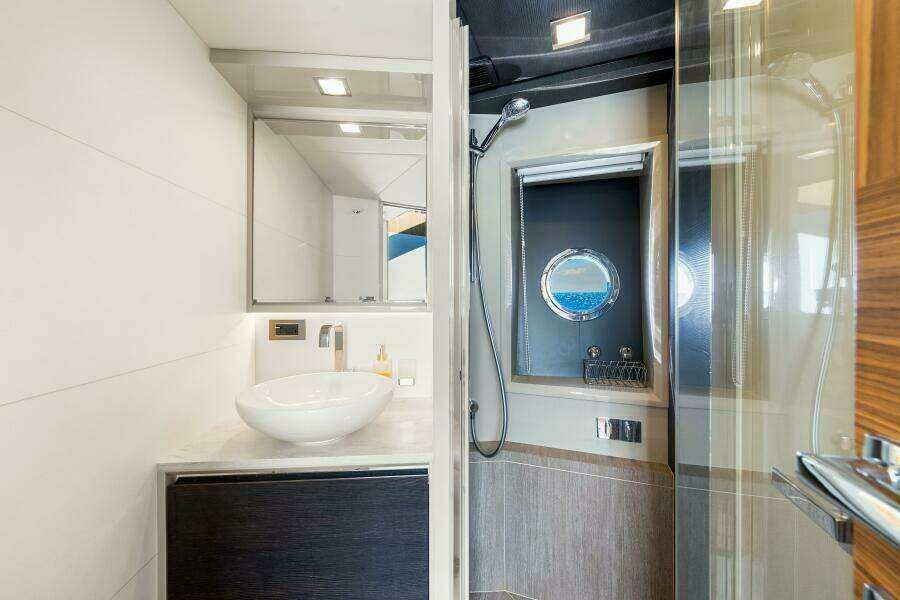 2018 Absolute 60 Flybridge 'Mama's House'