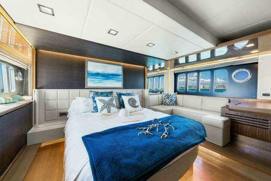 2018 Absolute 60 Flybridge 'Mama's House'