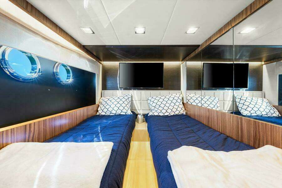 2018 Absolute 60 Flybridge 'Mama's House'