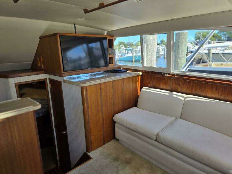 STRIKE ZONE 35ft Egg Harbor Yacht For Sale