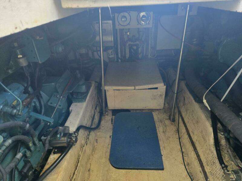 STRIKE ZONE 35ft Egg Harbor Yacht For Sale