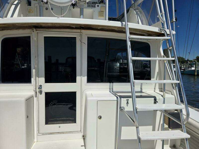 STRIKE ZONE 35ft Egg Harbor Yacht For Sale