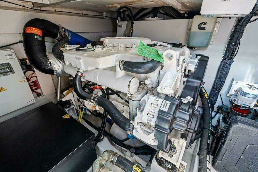 ROMA  43ft Azimut Yacht For Sale