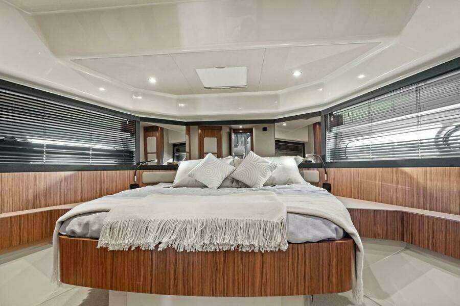 ROMA  43ft Azimut Yacht For Sale
