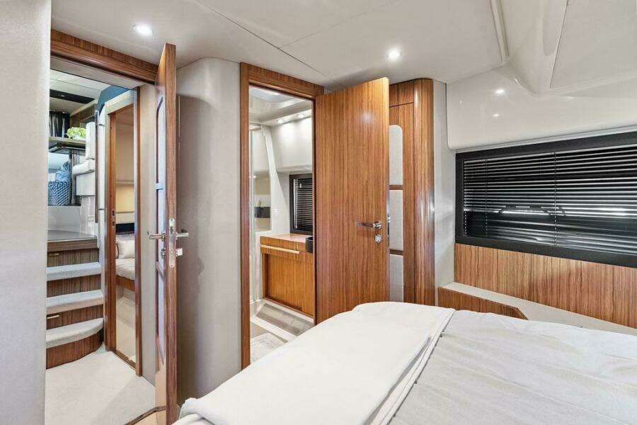 ROMA  43ft Azimut Yacht For Sale