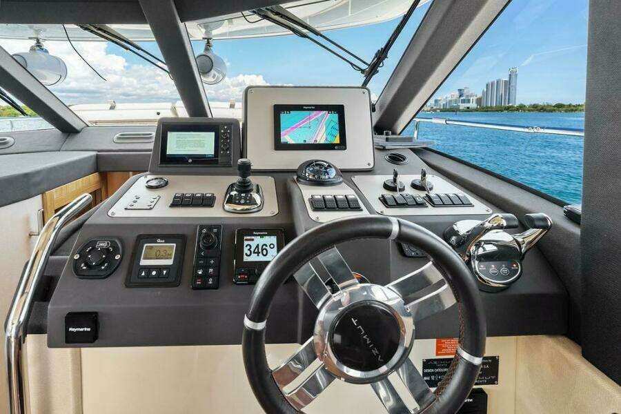 ROMA  43ft Azimut Yacht For Sale