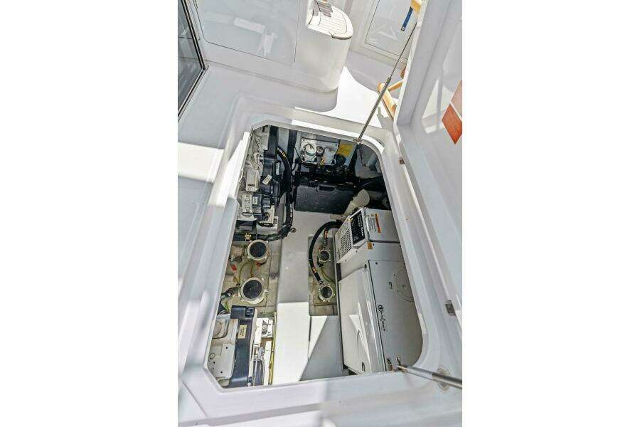 ROMA  43ft Azimut Yacht For Sale