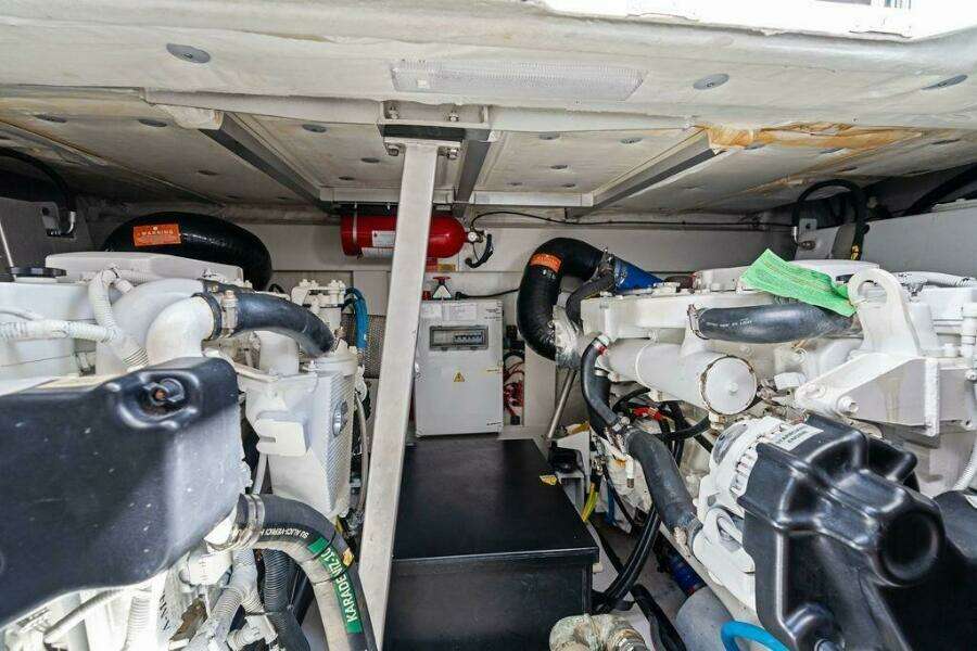 ROMA  43ft Azimut Yacht For Sale