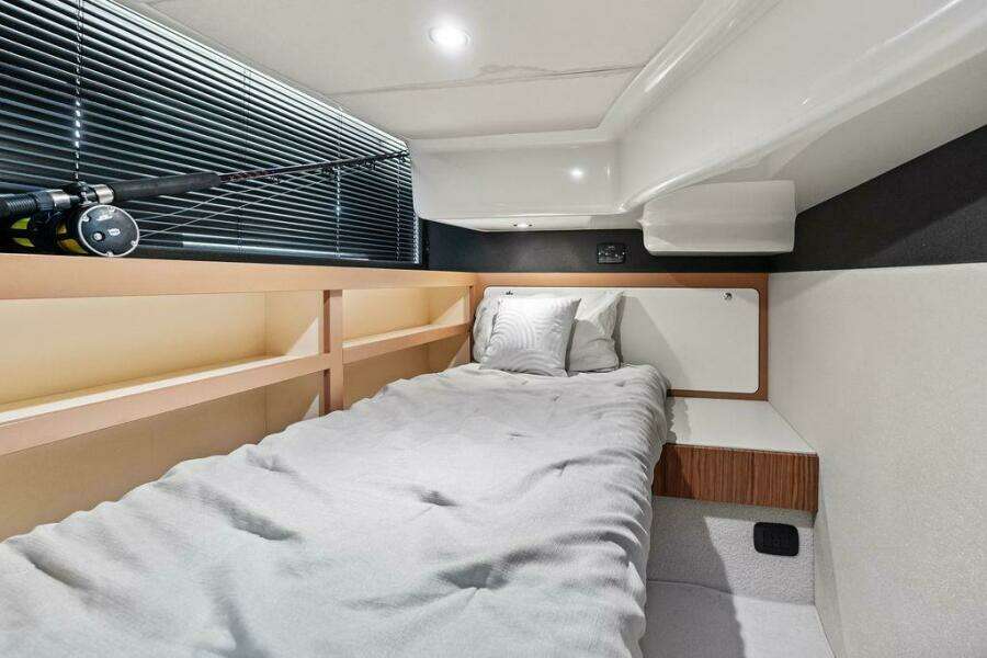 ROMA  43ft Azimut Yacht For Sale