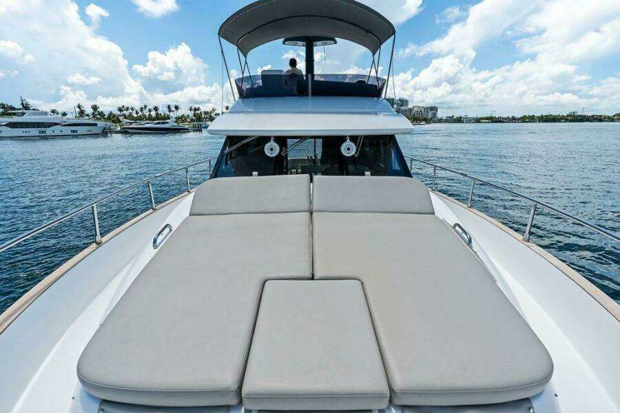 ROMA  43ft Azimut Yacht For Sale