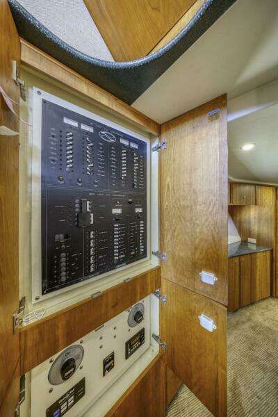 Just Joyce 47ft Silverton Yacht For Sale