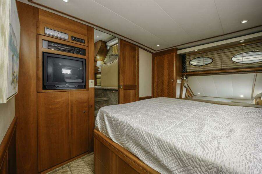 Just Joyce 47ft Silverton Yacht For Sale